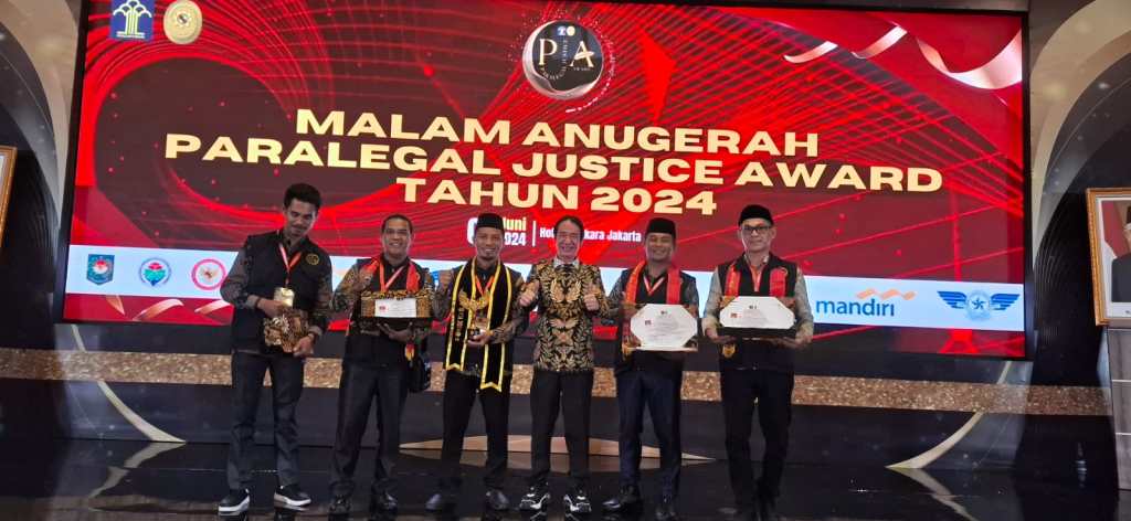 Kepala Desa Yayasan Pulau Morotai Masuk Top 10 Paralegal Justice&nbsp;Award