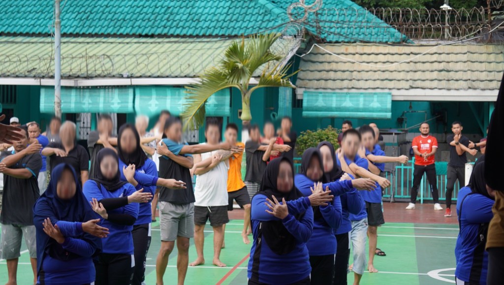 Penuh Antusias dan Tawa Canda Bahagia, Karutan Samarinda Ajak Pegawai dan WBP Senam&nbsp;Bersama