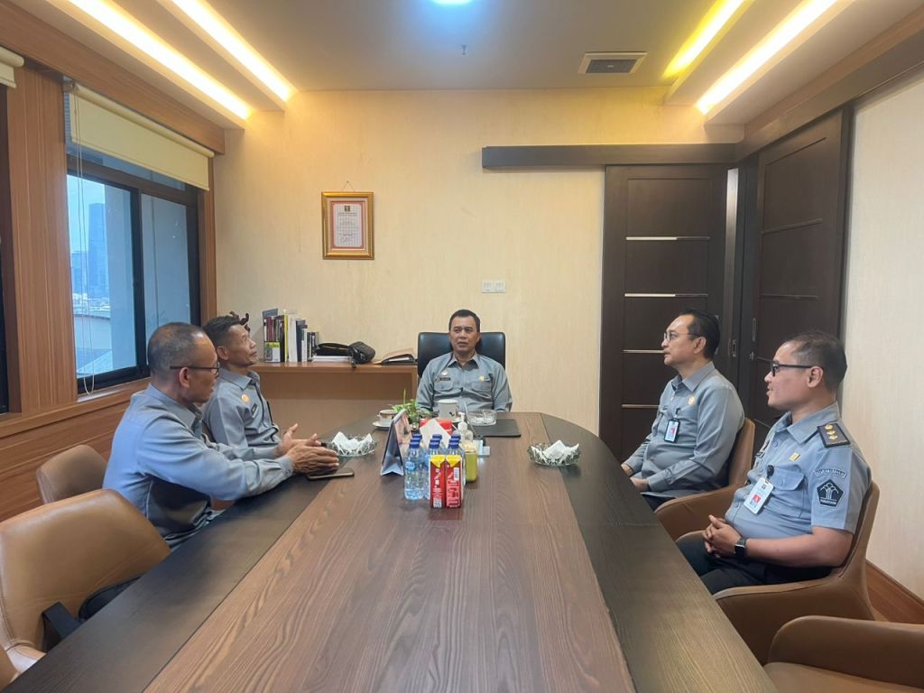 Pamuji Raharja dan Jajaran Kanwil Sulbar Koordinasi dengan Kabiro Perencanaan Kemenkumham&nbsp;RI