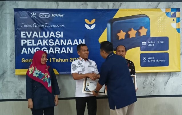 Bapas Polewali Raih Penghargaan Pelaksana Anggaran Terbaik dari KPPN&nbsp;Majene