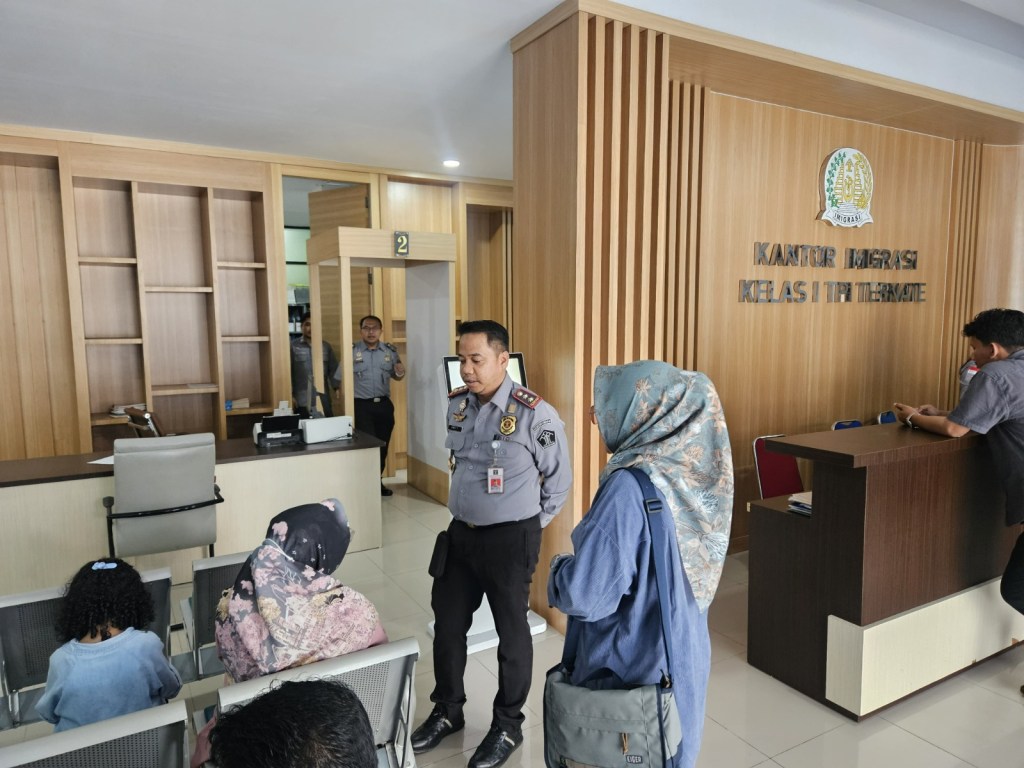 Kakanwil Andi Taletting Langi Tinjau Layanan Publik di Kanim Kelas I TPI&nbsp;Ternate